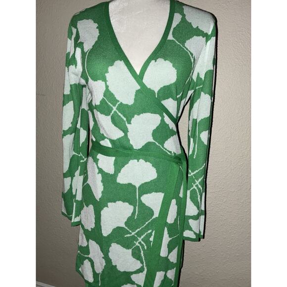 Diane Von Furstenberg Wrap Dress M DVF Target Ginkgo Kelly Green Sweater Knit - Picture 1 of 10
